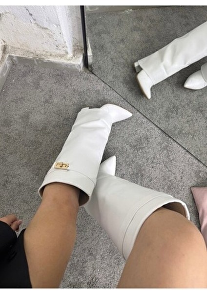 Volante Kadın Beyaz Topuklu Çizme Suni Deri Orta Boy Kalın Topuk ile Günlük Kullanım fırsatları