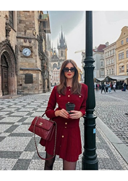 Gold Düğmeli Bordo Triko Hırka Etek Takım Kadınlar İçin Tüm Sezonlar Uygun XS-S Bedene