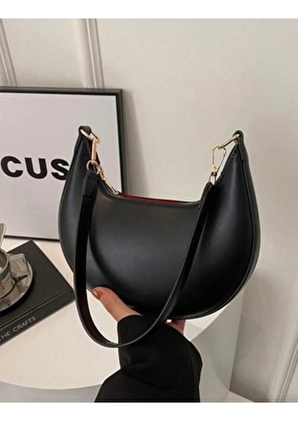 Ay Dizaynlı Günlük Şık Tasarımlı Kadın Koltuk Altı Baget Çanta