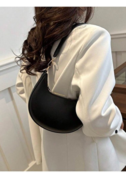 Ay Dizaynlı Günlük Şık Tasarımlı Kadın Koltuk Altı Baget Çanta fiyatları