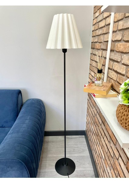 Modern Şık Iskandinav Tarz Lambader – Metal Ayaklı Salon Oturma Odası ve Yatak Odası Aydınlatma fiyatları