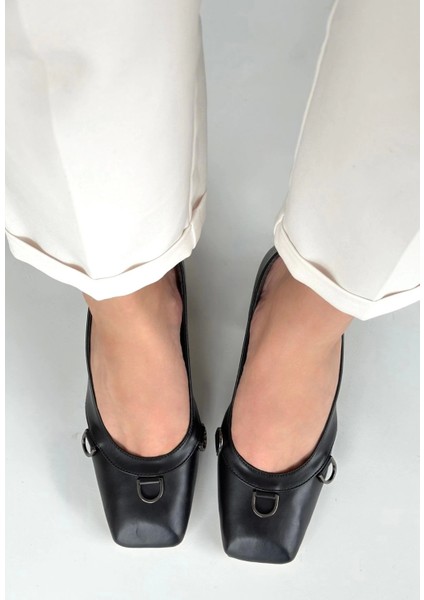 Cande Siyah Cilt Topuklu Ayakkabı fiyatları