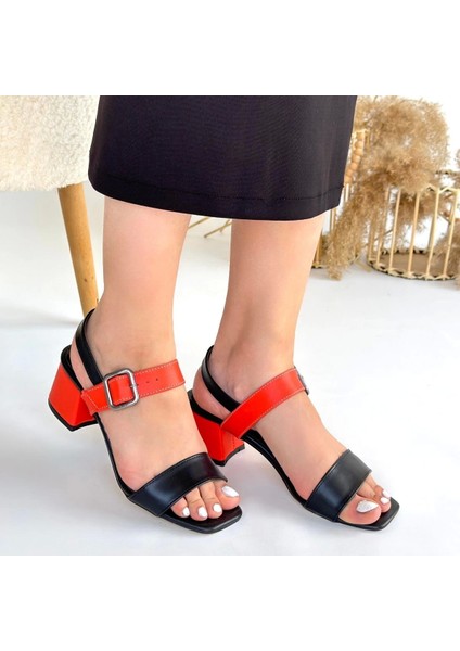 Year Siyah Cilt Tcu Detaylı Siyah Topuklu Ayakkabı fırsatları