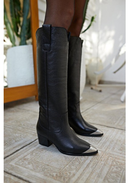 Smash Kadın Siyah Gercek Deri Burun Metal Çizme