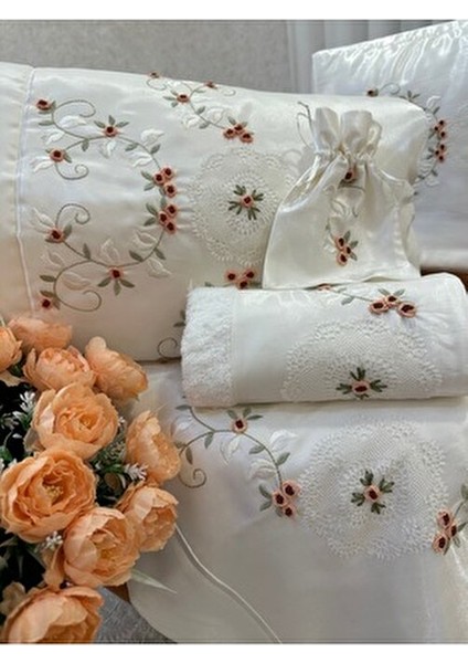 Nişan Bohça Seti El Işi ( Seccade Setimiz 6 Parçadan Oluşmaktadır..)