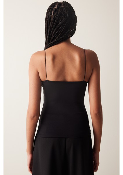 New Cami Siyah Atlet fırsatları