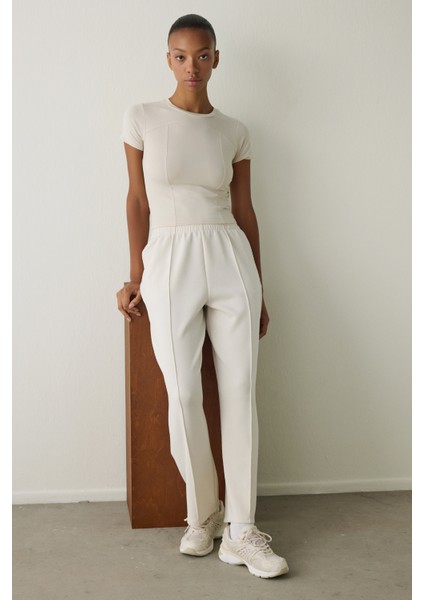 Bej Modal Yüksek Bel Düz Paça Pantolon indirimleri