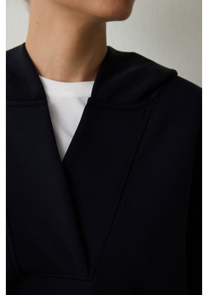 Siyah Kapüşonlu Modal Crop Sweatshirt indirimleri