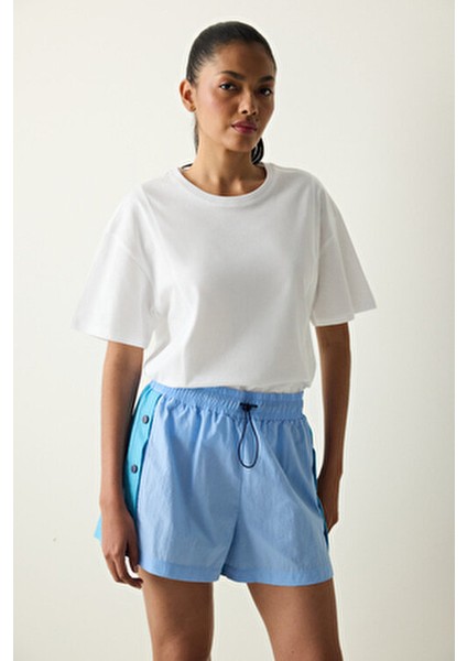 Çok Renkli Beli Ayarlanabilir Düğme Detaylı Şort fırsatları