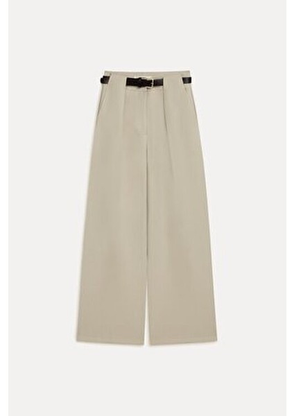 Kemerli Straight Fit Pantolon indirimleri