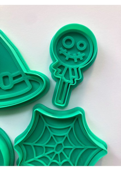 Halloween 5'li Kurabiye Kalıbı Seti, Cadı Şapkası, Balkabağı, Örümcek Ağı, Yarasa, Şeker Temalı