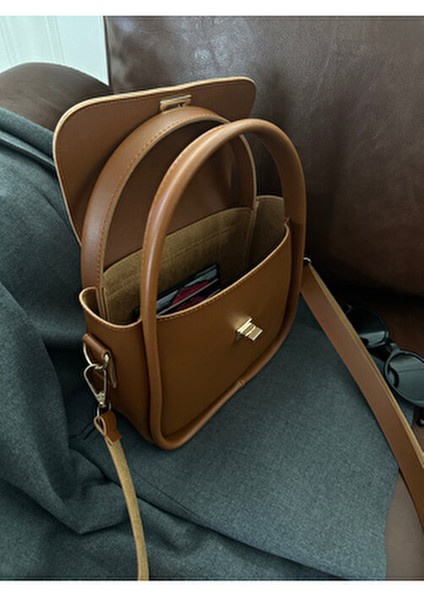 Kadın Gold Kilit Detaylı Ayarlanabilir Askılı Taba El Omuz ve Çapraz Çanta Mona indirimleri