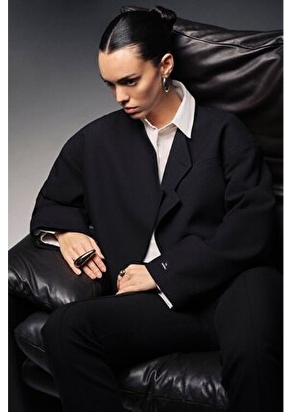 Diagonal Crop Blazer Ceket fırsatları