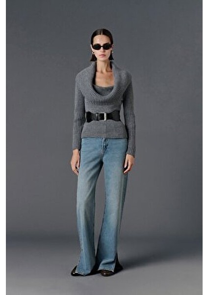 V1910 Yüksek Bel Paçası Yırtmaçlı Jean fiyatları