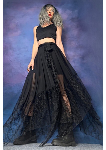 Dantel Asimetrik Siyah Etek