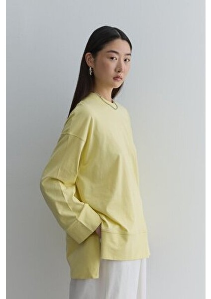 Kadın Sarı Kalın Katlamalı Sweatshirt Uzun Kollu Dik Yaka Regular Fit indirimleri