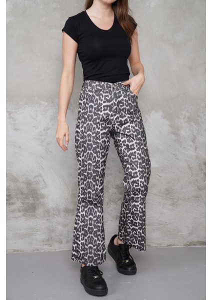 Leopar Desenli Boy Fit Kesik Paça Jean Leopar / 31