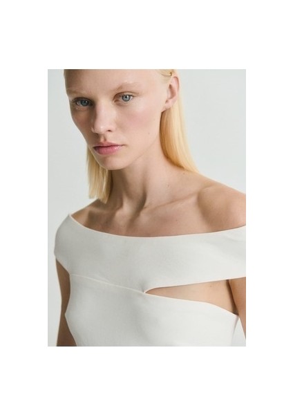 Asimetrik Yakalı Uzun Tulum