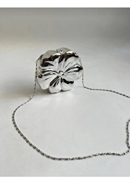 Kadın Metal Çiçek Model Abiye ve Özel Gün Portföy Zincir Askılı Çanta Gümüş