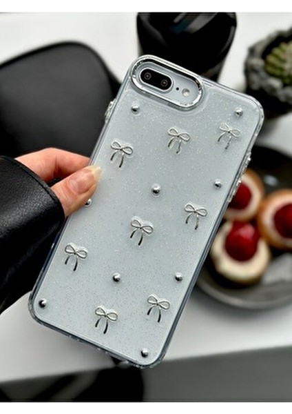 Iphone 7 Plus ve 8 Plus Uyumlu Mini Fiyonk Oyuncak Tasarımlı Esnek Silikon Kılıf