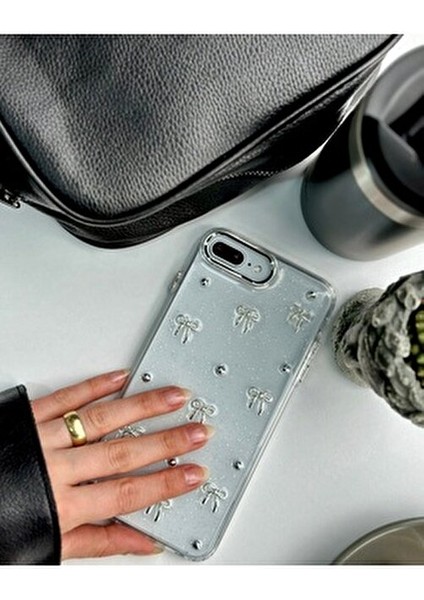 Iphone 7 Plus ve 8 Plus Uyumlu Mini Fiyonk Oyuncak Tasarımlı Esnek Silikon Kılıf