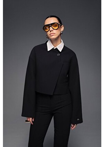 Diagonal Crop Blazer Ceket