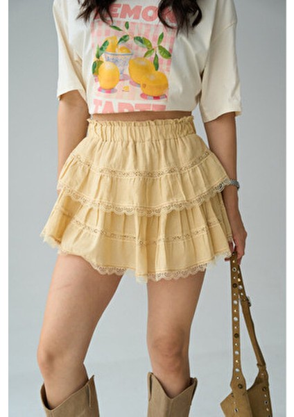 Kadın Sarı Fisto Detaylı Katlı Mini Şort Etek fırsatları