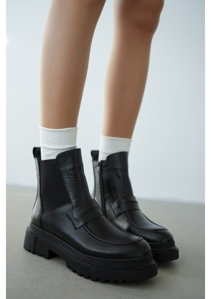 Viyola Hakiki Deri Lastikli Kemer Detaylı Kadın Bot- Siyah Deri fiyatları