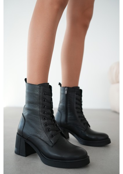 Alin Hakiki Deri Bağcık Detaylı Kadın Bot-Siyah fiyatları