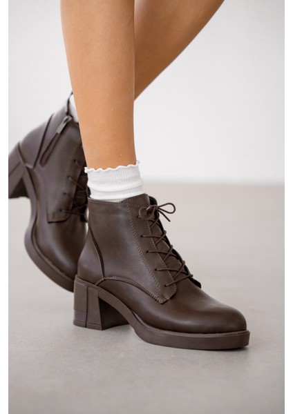 Fendor Bağcık Detaylı Yandan Fermuarlı Kadın Bot- Kahverengi modelleri