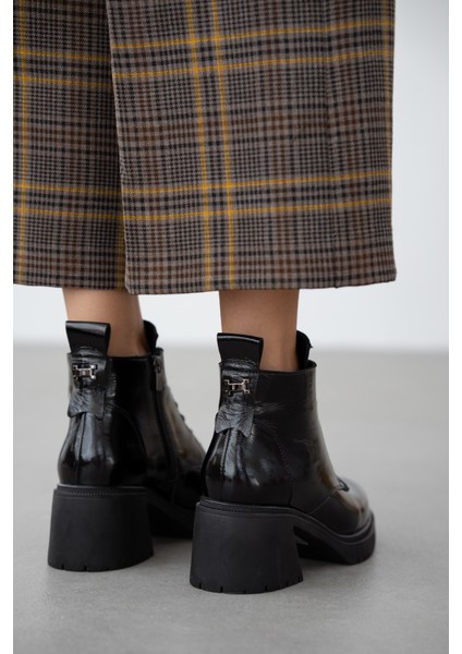 Dorin Hakiki Deri Bağcık Detaylı Kadın Bot- Siyah Rugan fırsatları