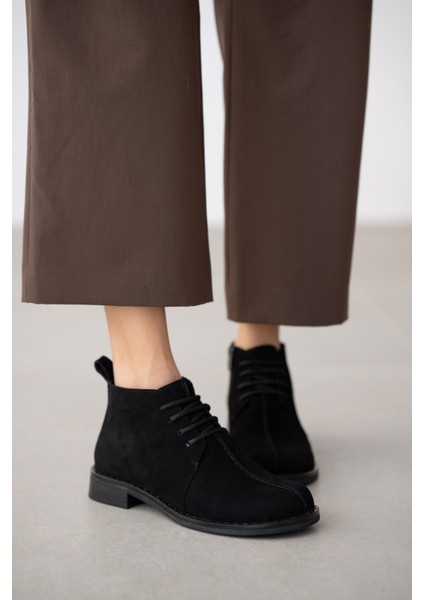 Lazen Hakiki Deri Bağcık Detaylı Kısa Kadın Bot- Siyah Süet fiyatları
