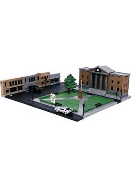 Geleceğe Dönüş Kasaba Meydanı-Adliye Sarayı Diorama