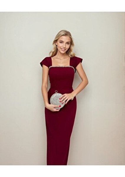 Kadın Yakası Taş Detaylı Atlas Kumaş Uzun Boy Düğün Nişan Söz Davet Elbisesi Klasik Kalem Silüet modelleri