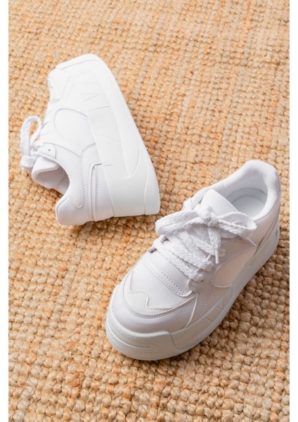 SP-190 Beyaz Garni Bağcıklı Fileli Yüksek Taban Günlük Spor Ayakkabı fiyatları