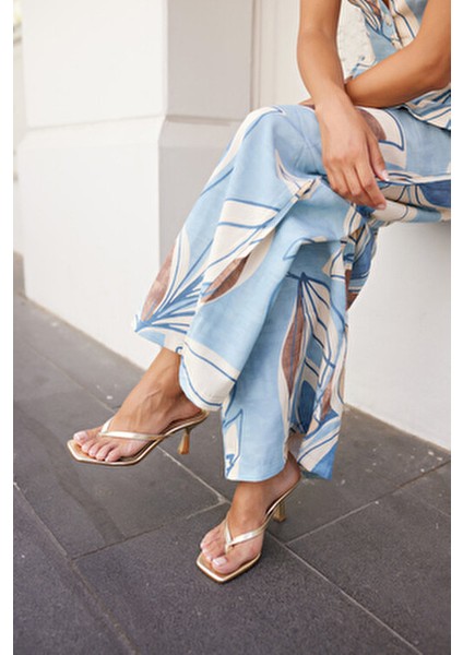 Mist Kadın Gold Altın Parmak Arası Detay Topuklu Terlik