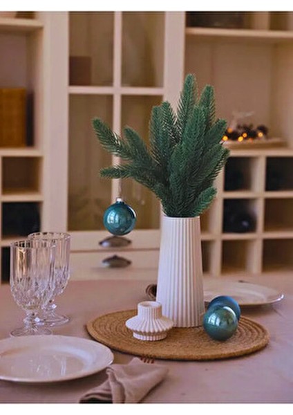 Modern Dekorasyon Için Şık Beyaz Çizgili Seramik Çiçek Vazo - Minimalist ve Zarif Vazo Modelleri modelleri