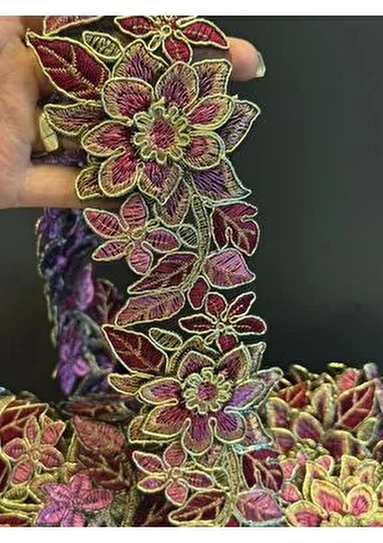 En 5 cm Varaklı Çiçekli Kesilebilen Şerit Dikiş Aplike 1 Metre Kırmızı