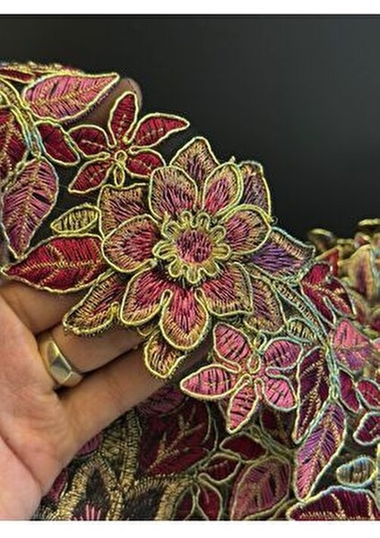 En 5 cm Varaklı Çiçekli Kesilebilen Şerit Dikiş Aplike 1 Metre Kırmızı modelleri