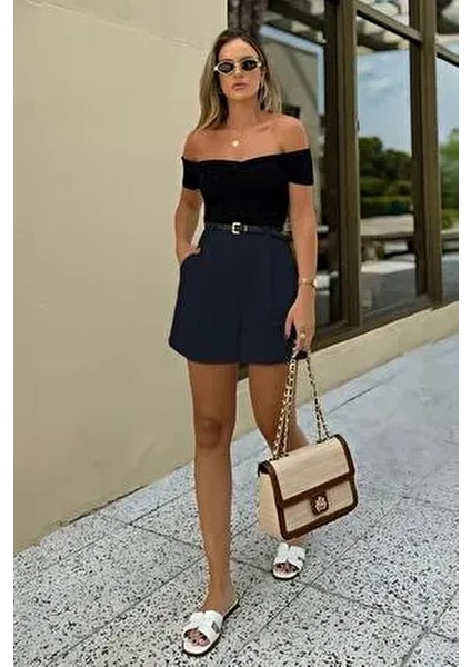 Lacivert Pileli Kadın Şort MG2518