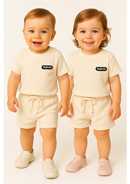 Yazlık Şortlu Takım Unisex 6 Ay - 3 Yaş Açık Bej Aşk Temalı Casual Stil fiyatları