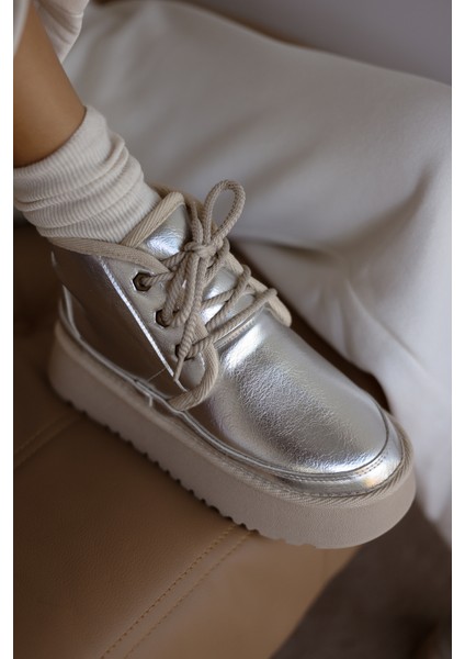 Hugo Bağcıklı Kalın Tabanlı Içi Kürklü Kadın Bot - Gümüş fırsatları