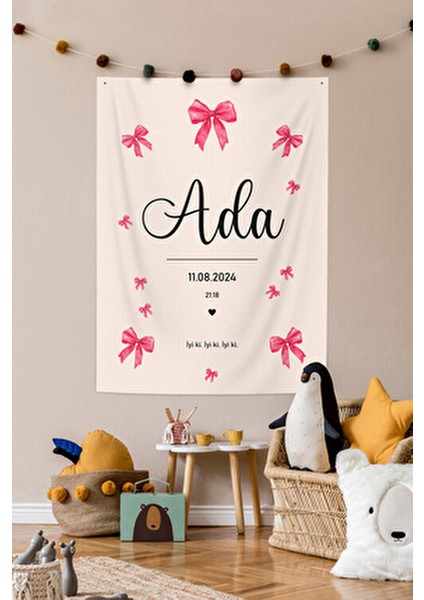 Fuşya Kurdela Fiyonk Temalı Kişiye Özel Büyük Ebat Kumaş Doğum Günü Duvar Örtüsü Panosu Flaması indirimleri