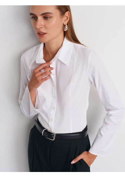 50517 Çan Kollu Vücuda Oturan Gömlek-Beyaz