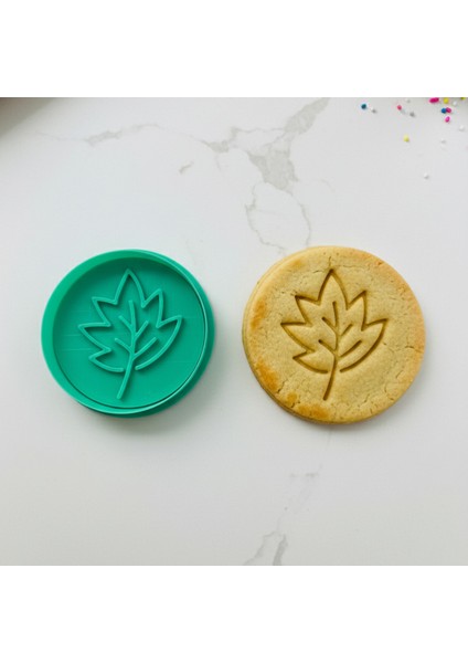 Yaprak Desenli Kurabiye Kalıbı, Yeşil, Yuvarlak, Sonbahar Temalı, Hamur Şekillendirici, Dekoratif