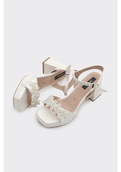 Platformlu Inci Aksesuarlı Kadın Topuklu Ayakkabı fırsatları