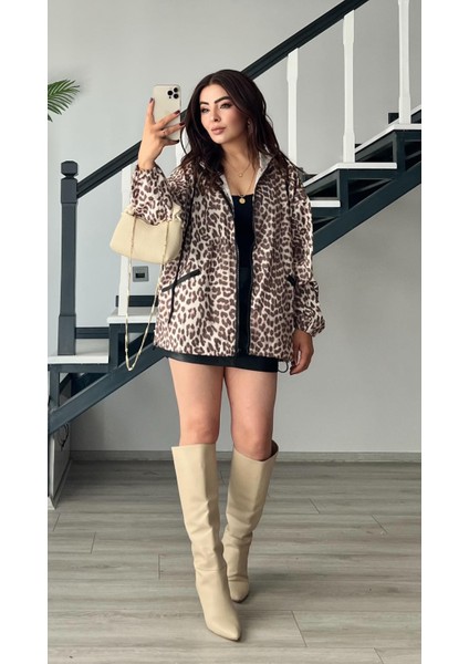 Leopar Desen Kapüşonlu Yağmurluk modelleri