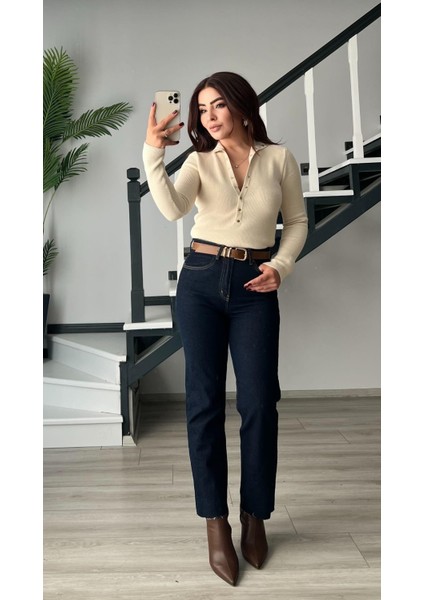 Ekru Dik Yaka Çıtçıtlı Fitilli Triko Kazak fırsatları