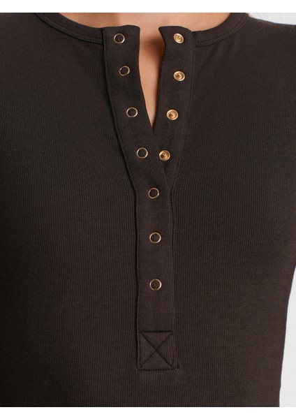 32024 Çıtçıtlı Uzun Kollu Top-Koyu Kahve fırsatları