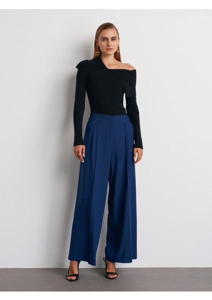 10815 Asimetrik Yaka Yünlü Fitilli Triko Kazak-Siyah indirimleri